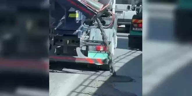 Büyükçekmece'de beton mikseri betonu yola dökerek ilerledi