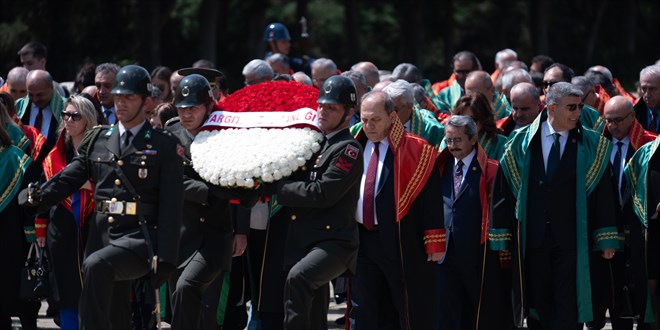 Yargıtay Başkanı Kerkez ve beraberindeki heyet Anıtkabir'i ziyaret etti