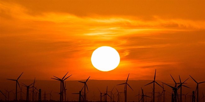 Güneş ve rüzgardan elektrik üretiminde rekor
