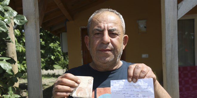 Hamile kznn yedii kirazlara karlk para brakp, helallik istedi