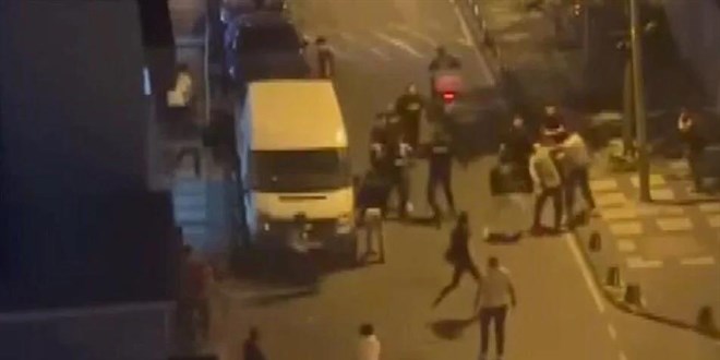 Bağcılar'da husumetli iki aile arasında kavga: 4 polis 1 bekçi yaralı