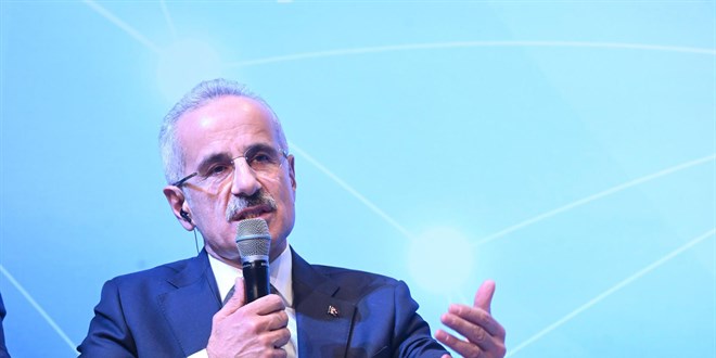 Bakan Uralo�lu: Kalk�nma Yolu ile b�t�n Avrupa'ya ula�aca��z