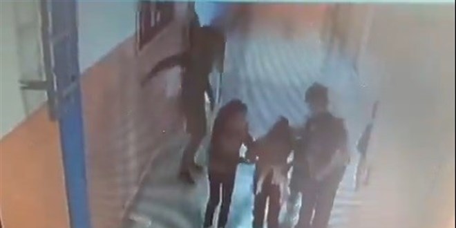Heimlich manevrasıyla öğrencisini kurtardı