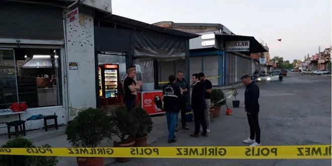 Çay ocağında silahlı saldırıya uğrayan bir kişi hayatını kaybetti