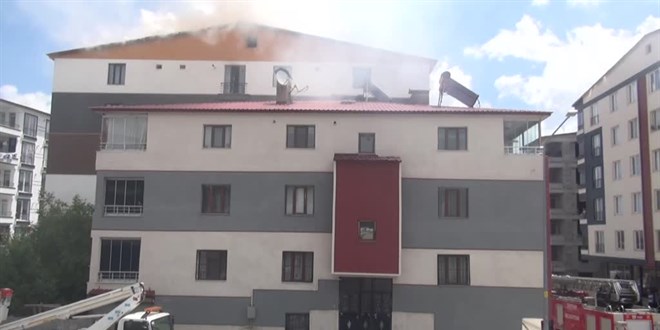 Bitlis'te apartman dairesinde meydana gelen patlamada bir ki�i hayat�n� kaybetti