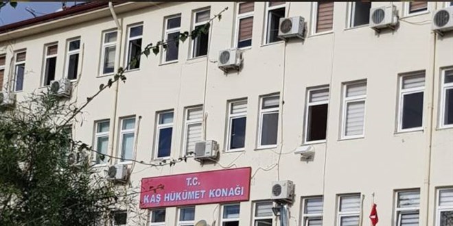 Kaş Adliyesi'nde tuvalet krizi büyüyor!