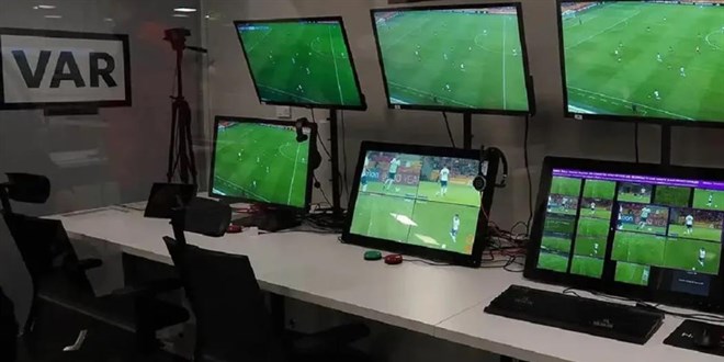 Galatasaray ve Fenerbahçe maçlarının yabancı VAR hakemleri belli oldu
