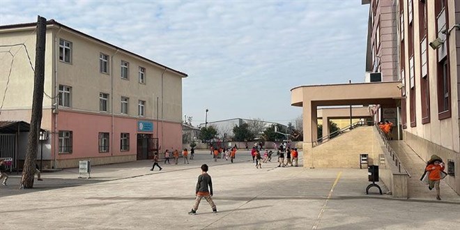 Kocaeli Milli Eğitim Müdürlüğü: Kocaeli'de 4 okuldan 1'i riskli haberi asılsızdır