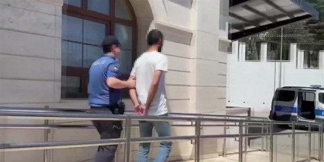 Bir �ocu�un �ld��� trafik kazas�na ili�kin 2 zanl� yeniden yakaland�