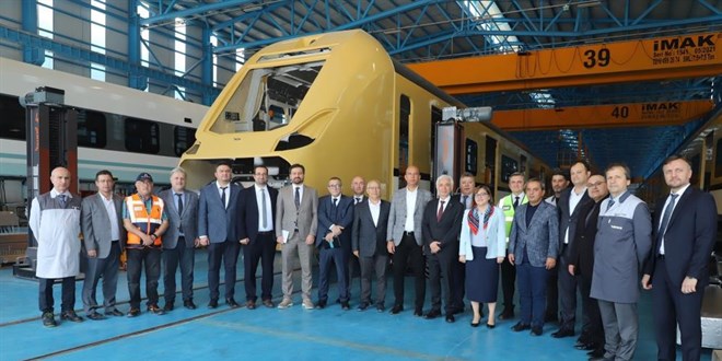 İlk yüzde yüz yerli ve milli motorlu elektrikli trenler GAZİRAY'da kullanılacak