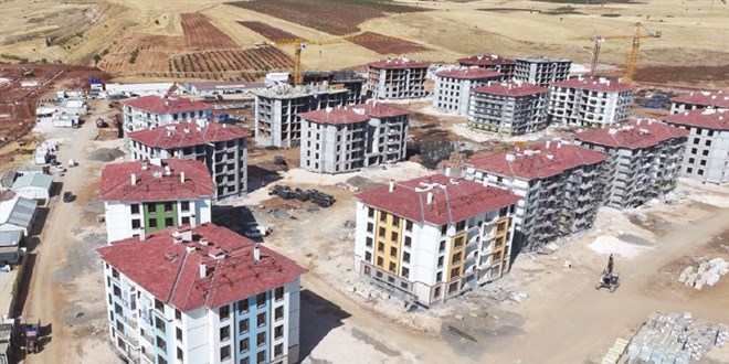 Deprem evi fırsatçılığı! TOKİ yaptı, depremzede kiraya verdi