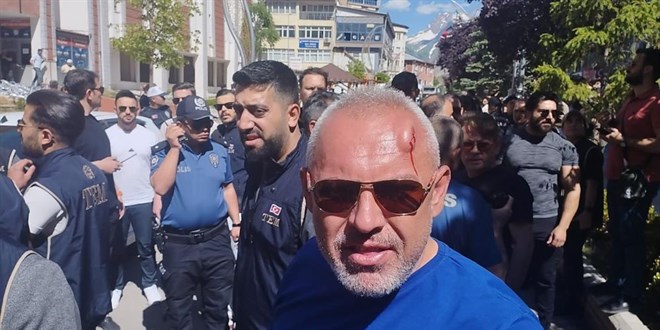 Hakkari'de olaylar kt: Polis amiri bandan yaraland