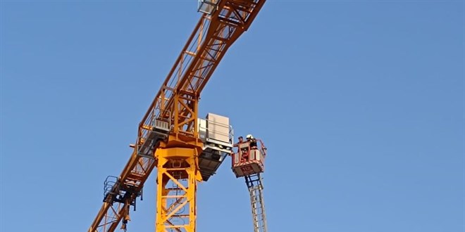 Vin� �zerinde rahats�zlanan operat�r� itfaiye kurtard�