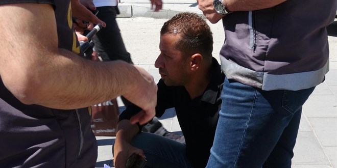 Otomobil almak için Hatay'dan Erzurum'a geldi, 560 bin lira dolandırıldı