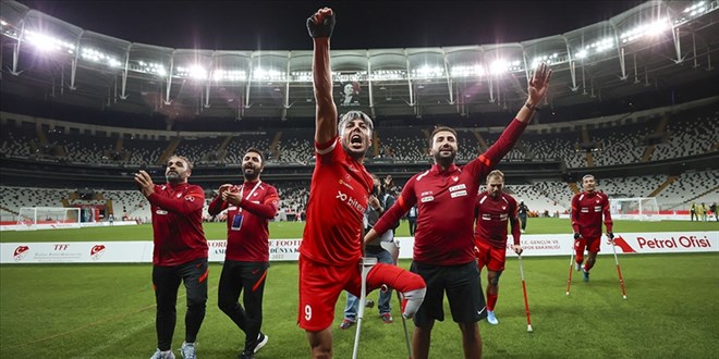 Ampute Milli Futbol Takımı, Avrupa Şampiyonası'nda finale yükseldi