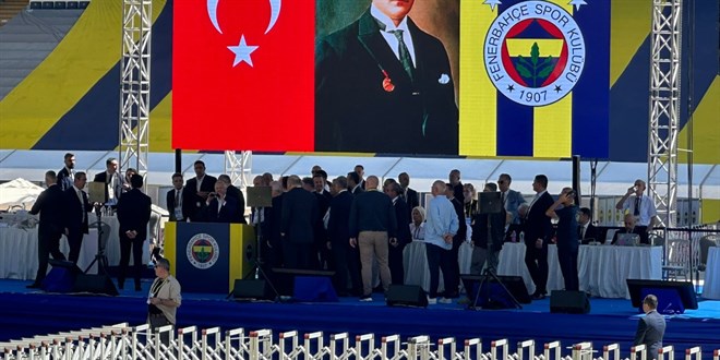 Adaylıktan çekilecek mi? Aziz Yıldırım'dan açıklama