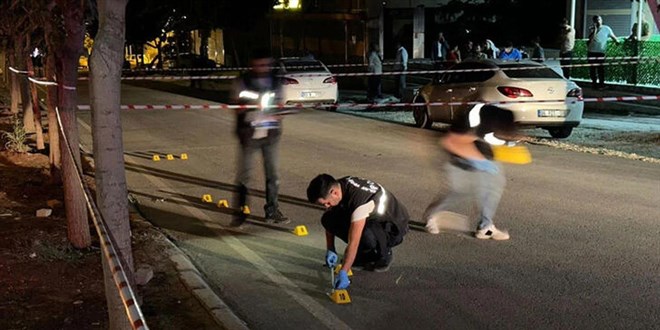Sokakta yürürken silahlı saldırıda hayatını kaybetti