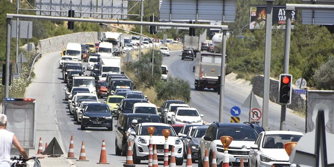 Bodrum'a son 3 günde 175 bin araç giriş yaptı