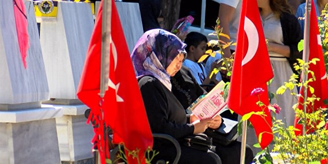 Ziyaretlerin en hüzünlü adresi: Edirnekapı Şehitliği