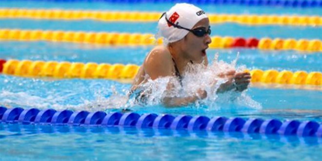 Milli yüzücü Deniz Ertan, Su Sporları Avrupa Şampiyonası'nda bronz madalya kazandı