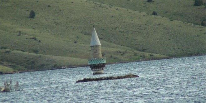 Sular altnda! Kyden geriye sadece minare kald