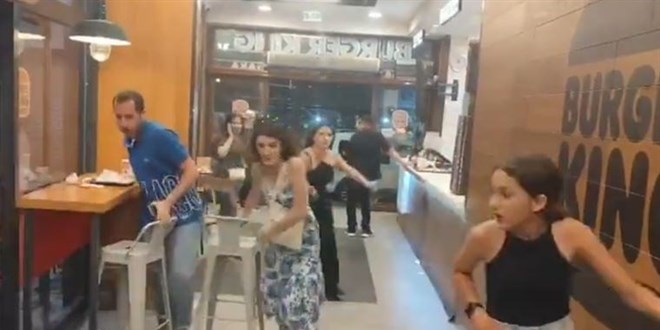 Diyarbakır'da Starbucks ve Burger King şubelerine saldırı