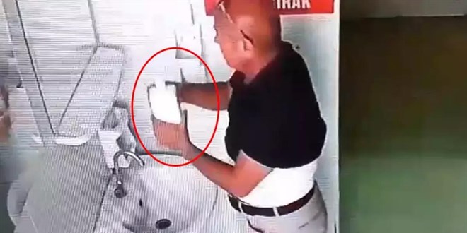 Lüks otomobiliyle gelip, cami tuvaletinden sabunluk çaldı
