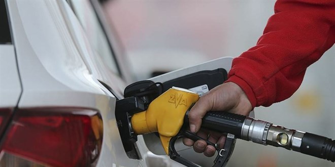 Benzin ve motorine zam geldi: İşte güncel fiyatlar