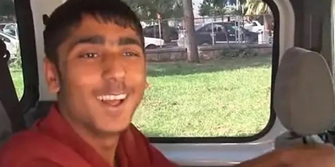'4 kere hacca gittim, aha dayıya sor' diyen genç sözünü yerine getirdi
