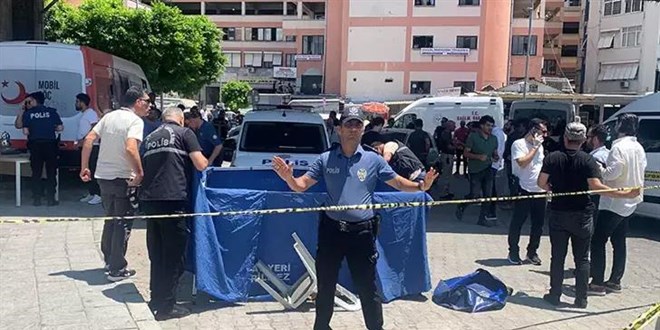 Uzman çavuş, tartıştığı öğretmen eşini öldürüp 3 kişiyi de yaraladı
