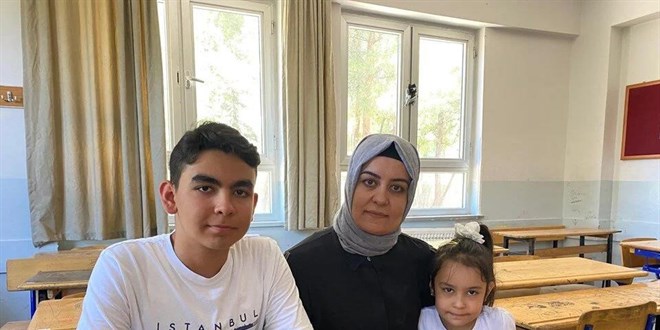 Depremden kurtuldu, LGS birincisi oldu