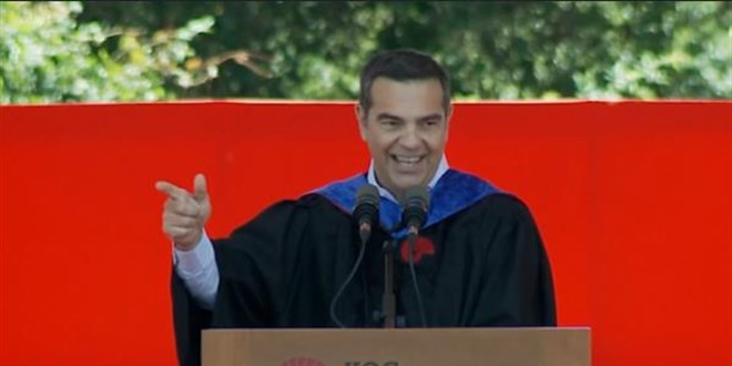 Koç Üniversitesi'nde konuşan Çipras: Türkçe 'boyun eğme' dedi