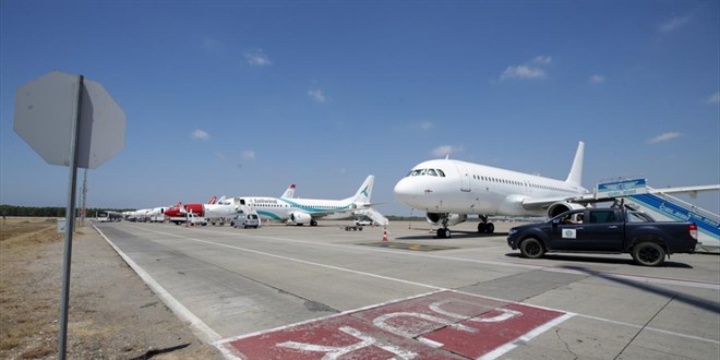 İsrail uçağı Antalya'ya acil iniş yaptı