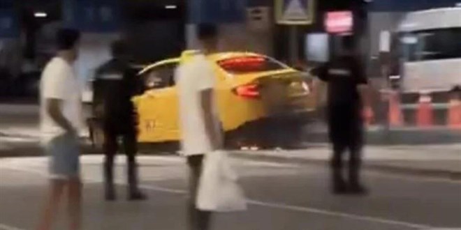 Taksi şoförü Sabiha Gökçen Havalimanı'nı birbirine kattı
