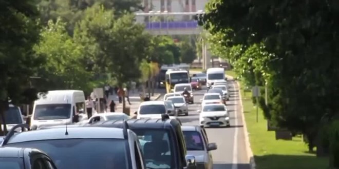 27 Haziran-4 Temmuz'da 2 milyon 408 bin 77 aracı denetlendi
