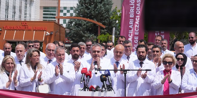 Eczacılardan 'yeni eczacılık fakültesi açılmasın' talebi
