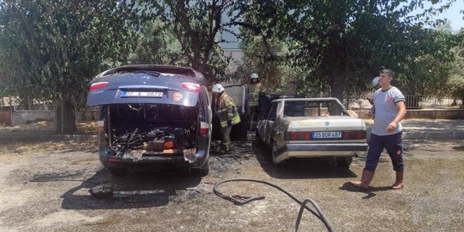İzmir'de otomobilde yangın: 4 yaşındaki çocuk öldü