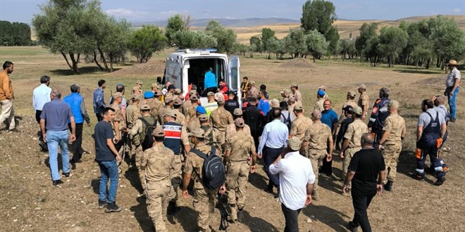 Aras Nehri'nde kaybolan çocuğun cansız bedenine ulaşıldı