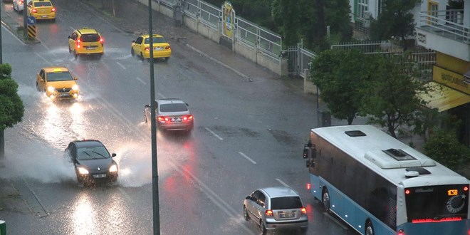 Akdeniz'in iç kesimleri için sağanak uyarısı
