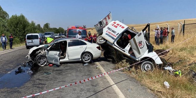 Yozgat'ta feci kaza: 3 kişi hayatını kaybetti