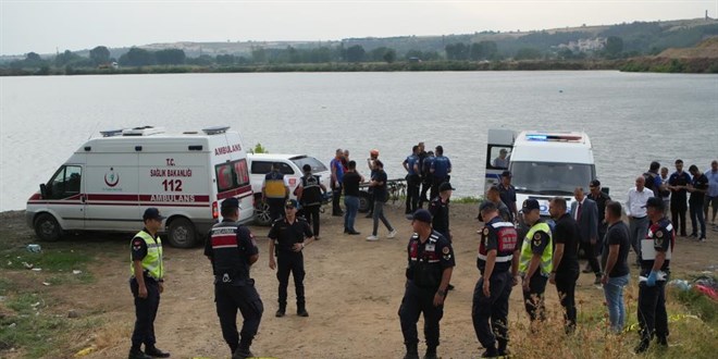 Meriç Nehri'nde boğulan iki gencin cansız bedenine ulaşıldı