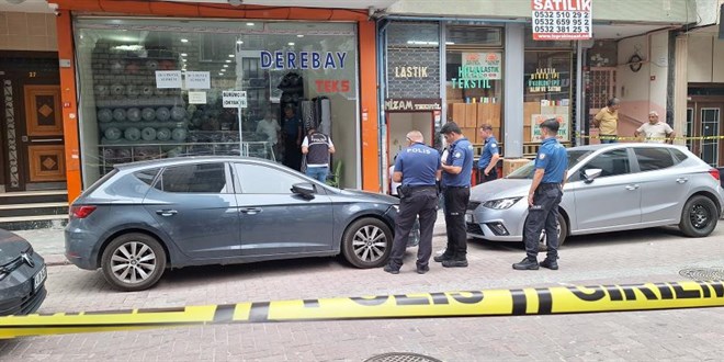 Zeytinburnu'nda sokak ortasında silahlı çatışma: 1 ölü