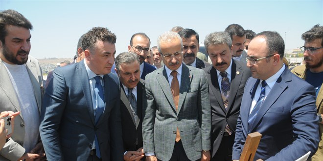 Bakan Uraloğlu: Ovaköy Sınır Kapısı'nın açılması söz konusu
