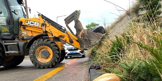 Tırdan fırlayan tekerlek ekmek almaya giden Berra'yı öldürdü