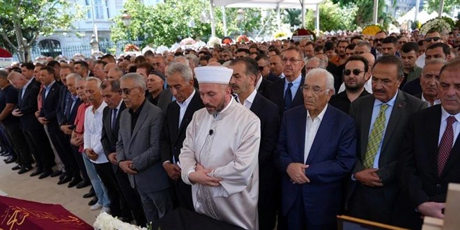 Adnan Polat'ın babası son yolculuğuna uğurlandı