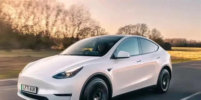 Tesla, 1,8 milyonun üzerinde aracını geri çağıracak