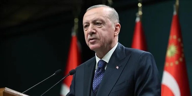 Erdoğan: Kalleş suikastı şiddetle kınıyor ve lanetliyorum