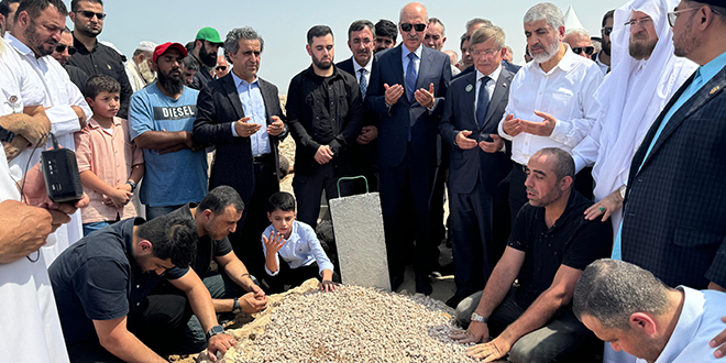 Suikasta uğrayan İsmail Heniyye Katar'da toprağa verildi