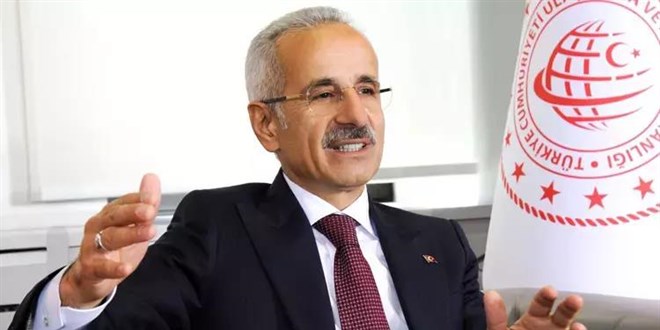 Bakan Uraloğlu: Instagram ile ciddi aşama kaydettik