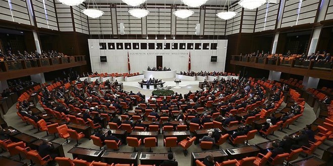 TBMM hukuk heyeti soykırım müdahillik başvurusu için Lahey'e gitti